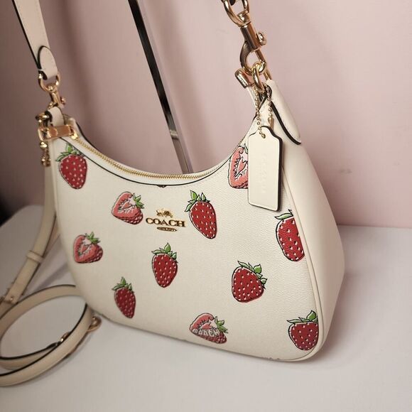 NWT Coach CAL67 Teri Hobo Bag With Strawberry Print Gold/Chalk - Picture 2 of 7